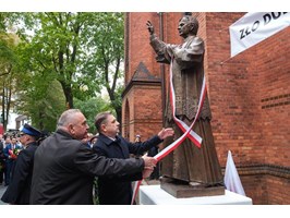 Pomnik Jerzego Popiełuszki stanął w Szczecinie