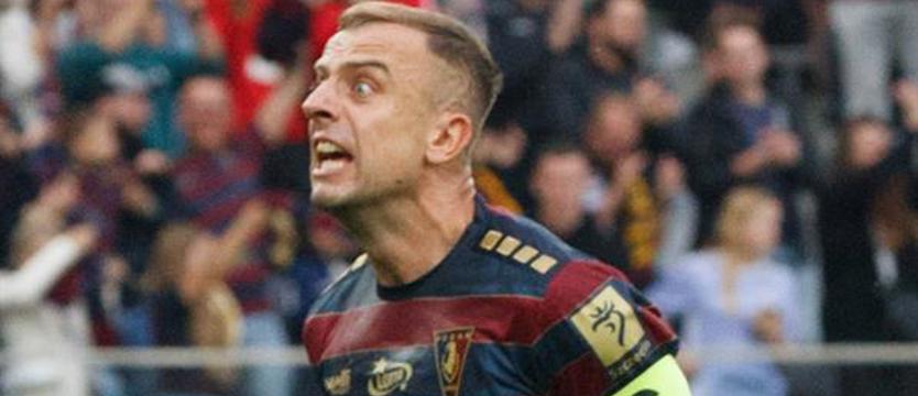 Piłka nożna. Pogoń w dziesiątkę pokonała beniaminka