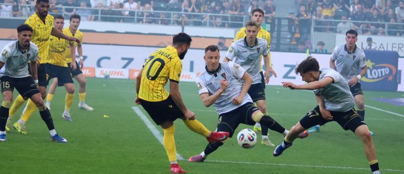 Piłka nożna. Remis z GKS Katowice i 9. miejsce Pogoni na koniec sezonu