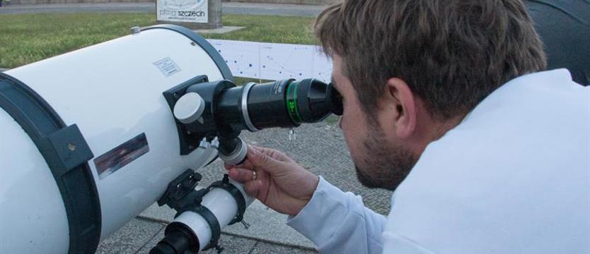 Całkowite zaćmienie Księżyca. PTMA zaprasza na Wały Chrobrego