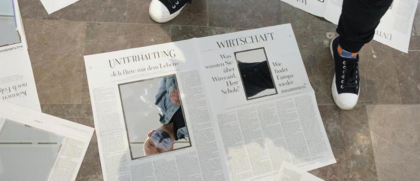 Gazety, w których można się przejrzeć. Interesująca transformacja artystyczna