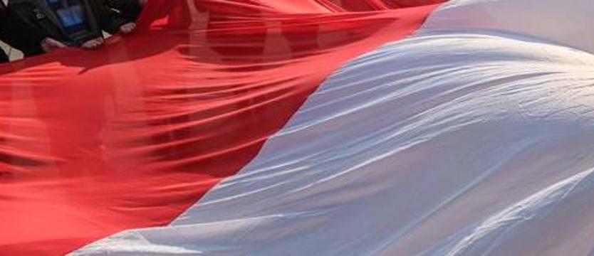 Najdłuższa flaga Polski została rozwinięta w Bornem Sulinowie