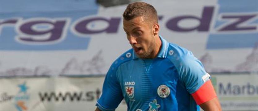 Piłka nożna. Fadecki w Błękitnych