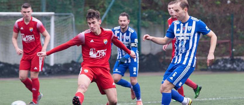 Piłka nożna. Strzelanina w Pucharze Polski, a Janukiewicz w Redze Trzebiatów...