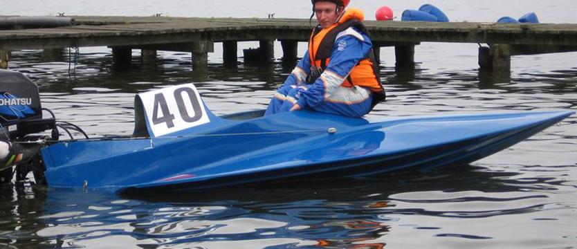 Sporty motorowodne. Jacek Kołpaczyński broni srebra
