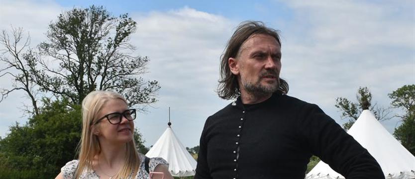 Przenieśli się do średniowiecza