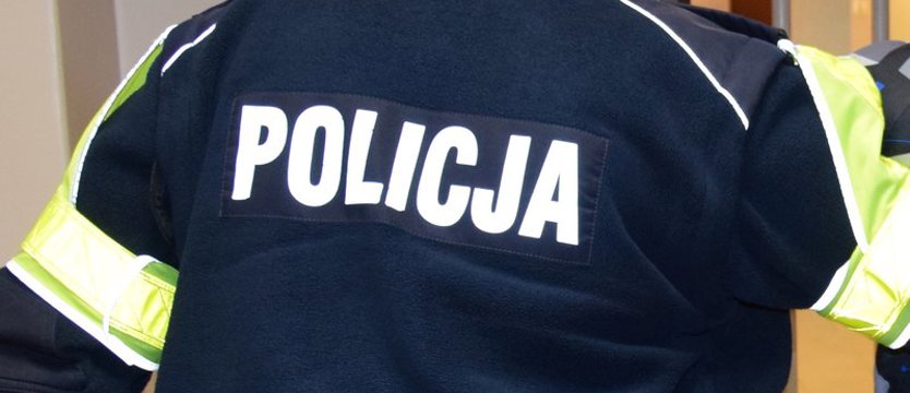 Dwóch mężczyzn szarpało sie przed sklepem. Jeden okazał się złodziejem