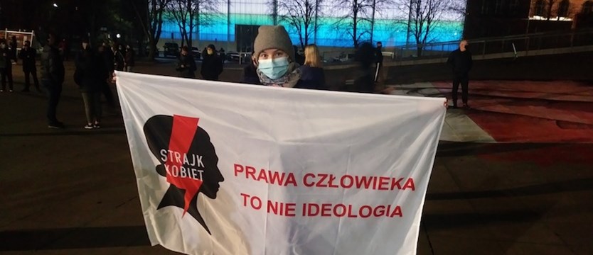 Sobotni protest na placu Solidarności. „Nie złożymy parasolek”