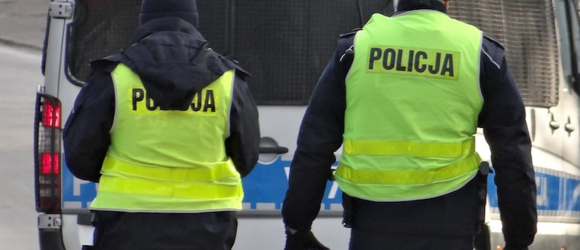 Narkotyki ukryte w ziemi. Policja zatrzymała 33-latka w parku na Pomorzanach