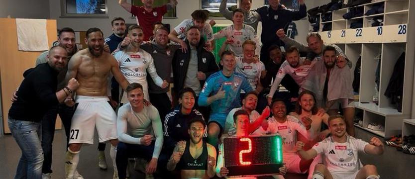 Piłka nożna. Szalona końcówka i Kotwica w górę!