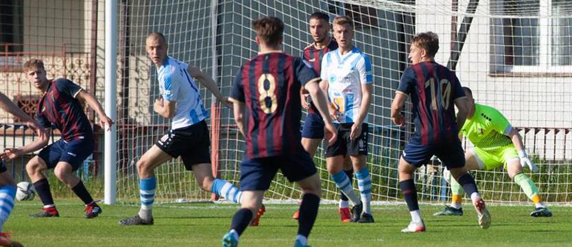 Piłka nożna. GKS w PP na Karłowicza i Raków na telebimie