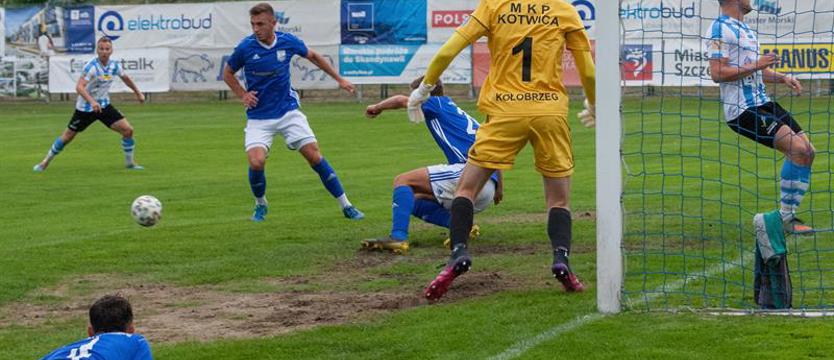 Piłka nożna. W Pucharze Polski Pogoń z KKS Kalisz, Świt z Wisłoką Dębica