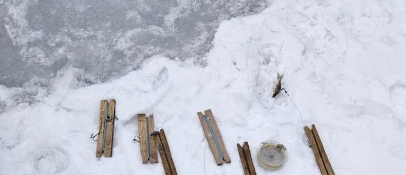 Złapali kłusowników, którzy nielegalnie łowili spod lodu