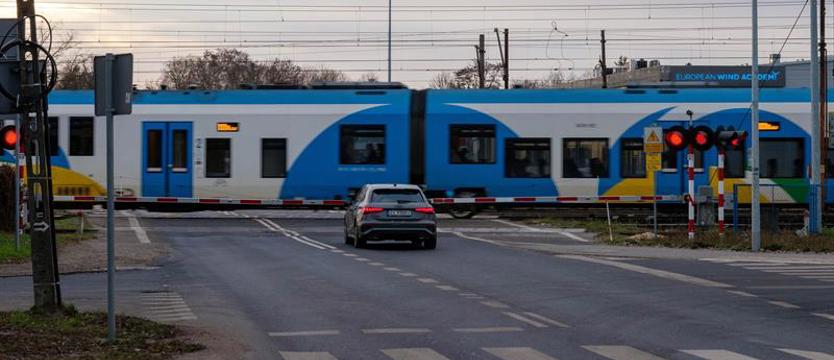 Niebezpiecznie na zachodniopomorskich przejazdach. PKP PLK apelują o ostrożność