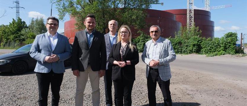 Radni PiS pytają o bazę paliw i planowane osiedle STBS w Podjuchach