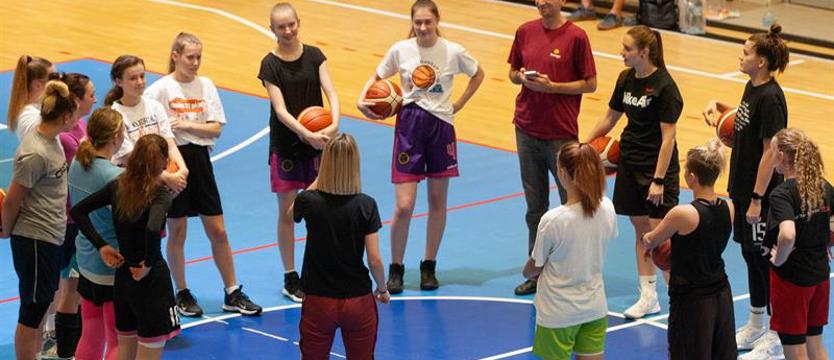 Koszykówka. Na zakończenie pierwszego etapu II-ligowe koszykarki Ogniwa wygrały w Pile