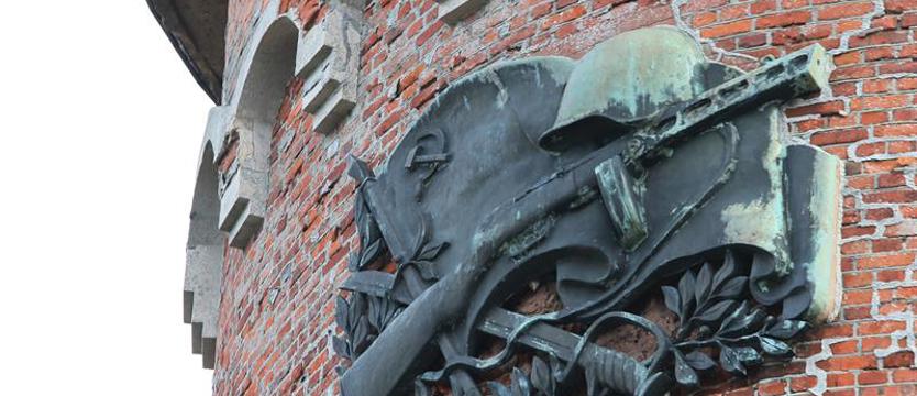 Sierp i młot znikną z Latarni Morskiej w Kołobrzegu