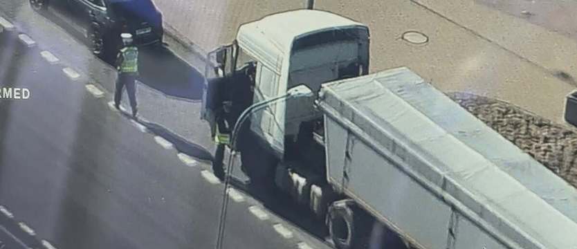 Mandaty dla kierowców ciężarówek za wyprzedzanie na ekspresówkach