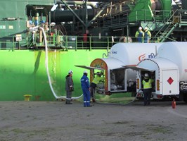 Pierwsze bunkrowanie LNG w porcie Szczecin