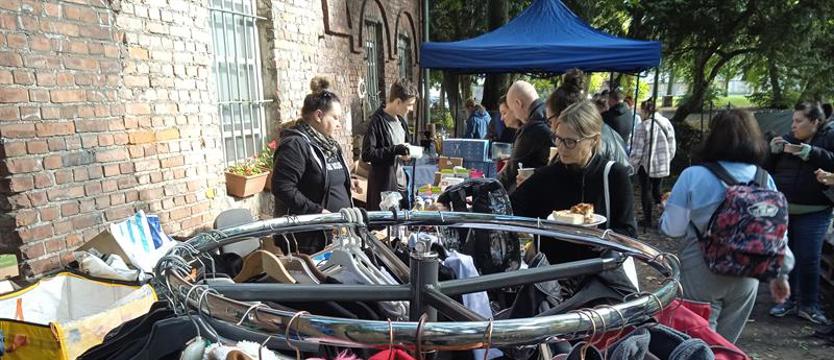 Lato w ogrodzie. Smaki, serca i zwierzaki