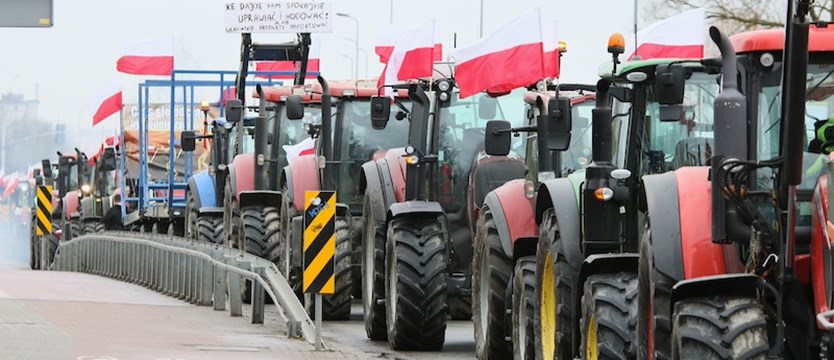 Traktory zablokowały drogę S3. Utrudnienia potrwają do godz. 12.30