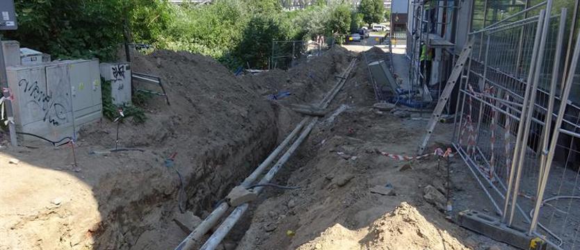 Czy była zabytkowa? Zniknęła nawierzchnia ulicy Środowej