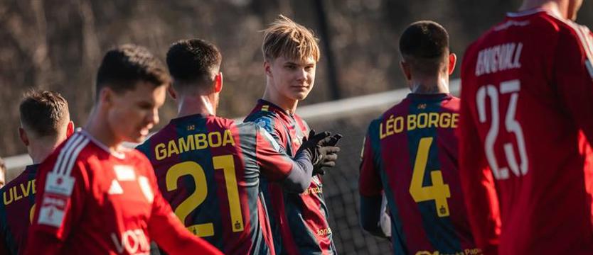 Piłka nożna. Pogoń cudem wygrała z Miedzią...