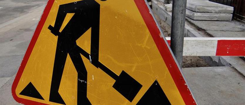 Ulica Emilii Plater zamknięta dla ruchu. Zmiany w komunikacji miejskiej