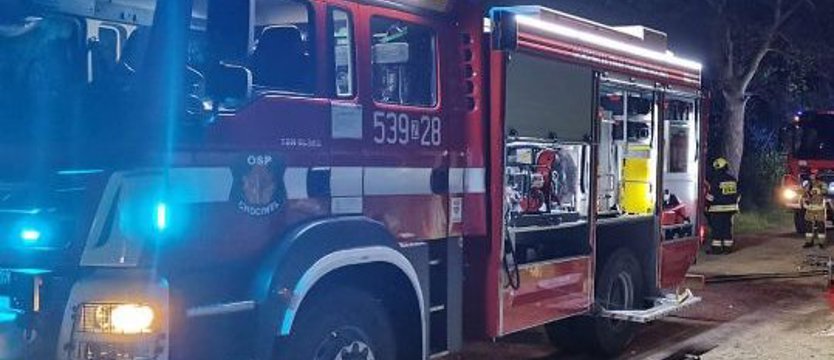 Nocny pożar w Chociwlu. Spłonęły garaże