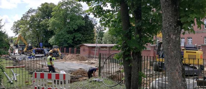 Do szpitala inną drogą. Trwa przebudowa ulicy Chałubińskiego w Koszalinie