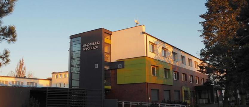 W Policach opóźnienie w podatkach od nieruchomości. Czekają na decyzje