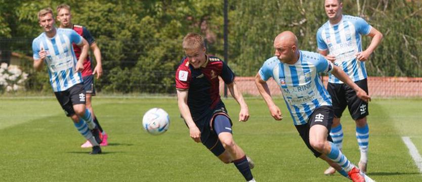 Piłka nożna. III-ligowe derby Szczecina dla Pogoni!