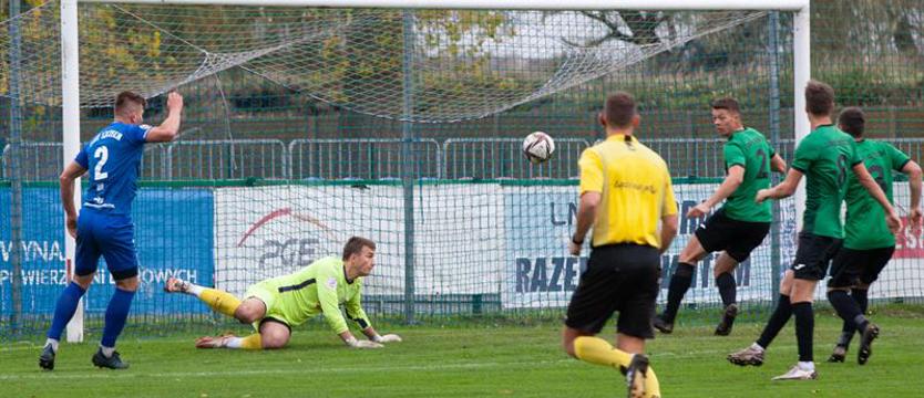 Piłka nożna. Nieoczekiwana porażka Świtu