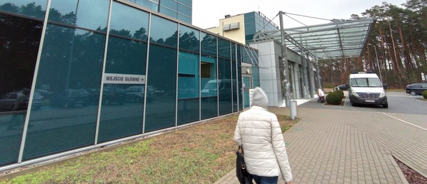 Nożownik zaatakował personel medyczny w szpitalu w Zdunowie. Napastnik nie żyje