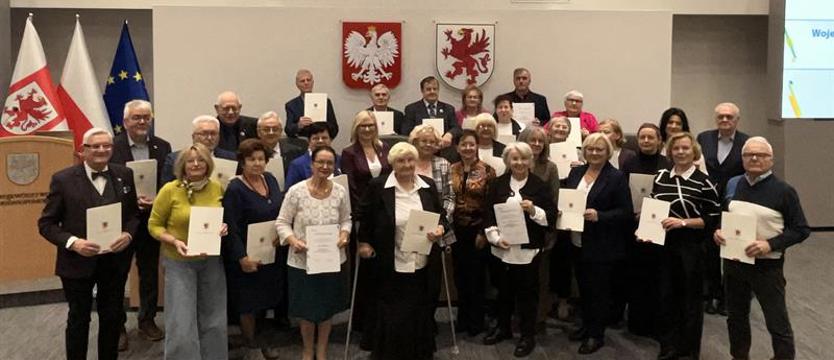 Inauguracja Rady Seniorów Województwa Zachodniopomorskiego. Uroczysta sesja i ślubowanie