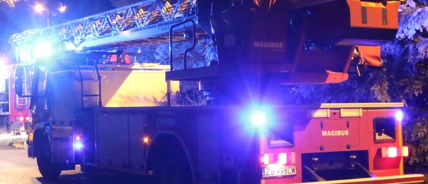 Pracowity wieczór strażaków. Pożary przy ul. Kadłubka w Szczecinie