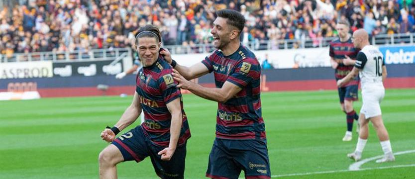 Piłka nożna. Pogoń z Puszczą