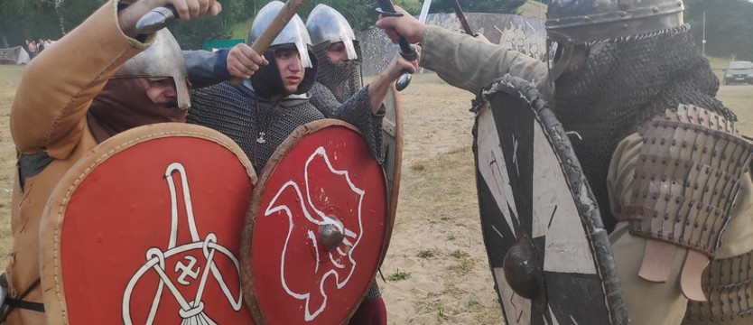 Rycerze i rzemieślnicy pod Górą Czcibora w Cedyni