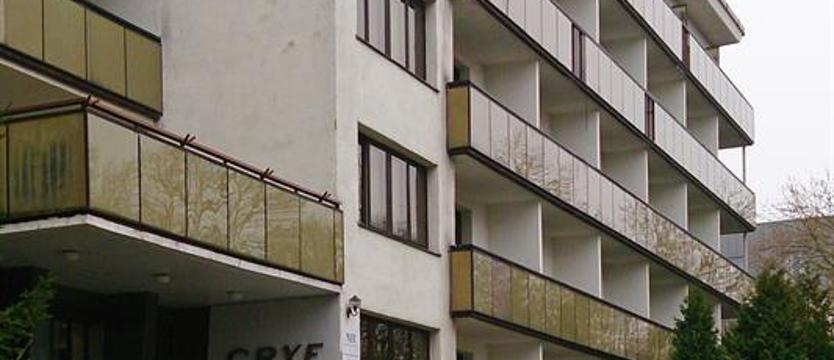 Związali ręce komornikowi. Spółka nadal będzie bezumownie korzystała z powiatowej nieruchomości