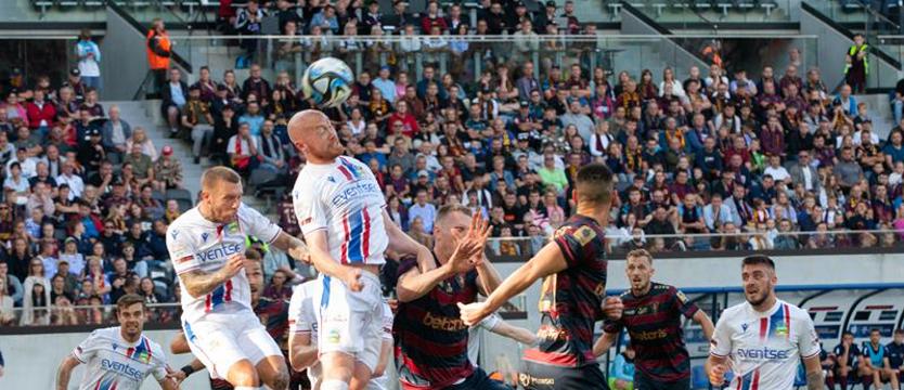 Piłka nożna. Pogoń za Europą!