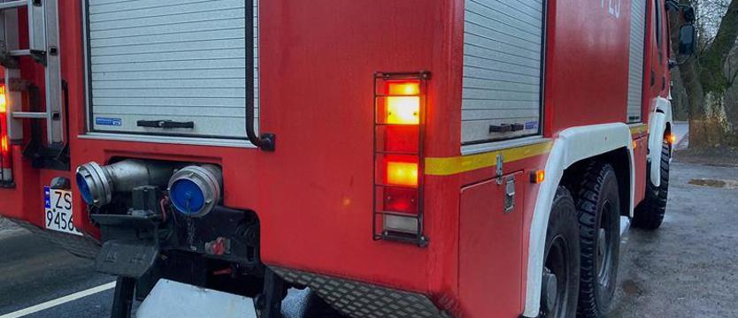 Po nocnym pożarze hostelu 17 osób zakwaterowano w szkolnym schronisku