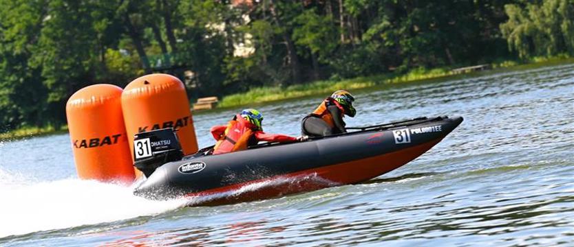 Sporty motorowodne. Ślizg ma srebrnych medalistów mistrzostw kraju. Rodzinna załoga najlepsza wśród Polaków