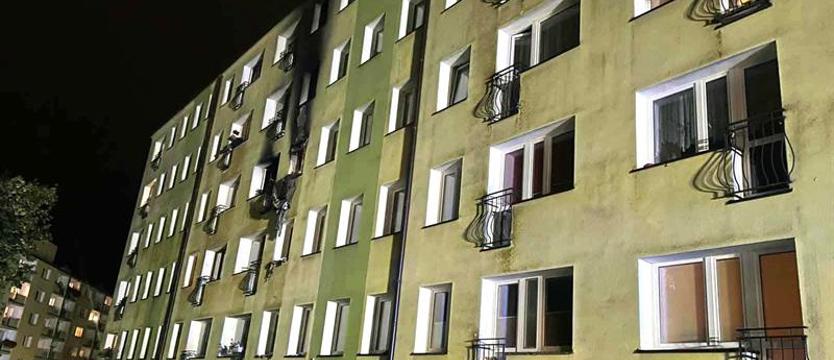 Prokuratura umorzyła śledztwo ws. pożaru w bloku przy ul. Moniuszki w Koszalinie