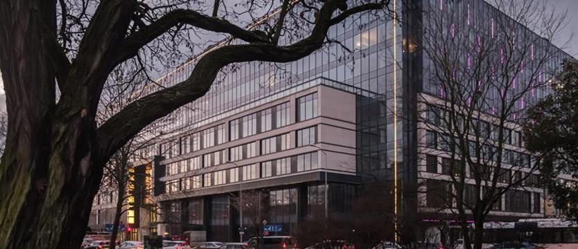 Hotele Moxy i Courtyard w czerwcu