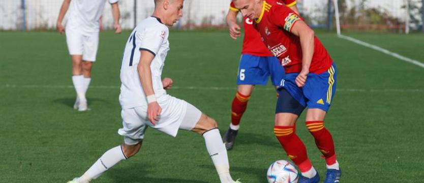 Piłka nożna. Bezbramkowy remis rezerw Pogoni w III lidze