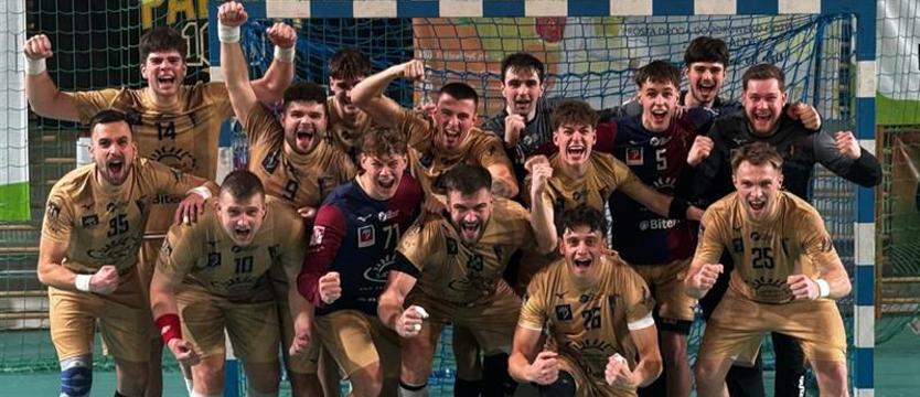 Piłka ręczna. Sandra powiększa przewagę