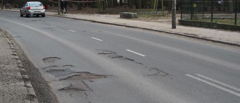 Uszkodzenia na bieżąco... inwentaryzowane