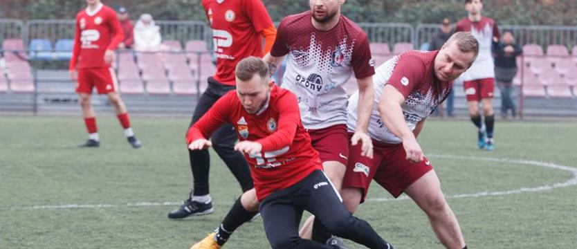 Piłka nożna. Zima z „Kurierem"