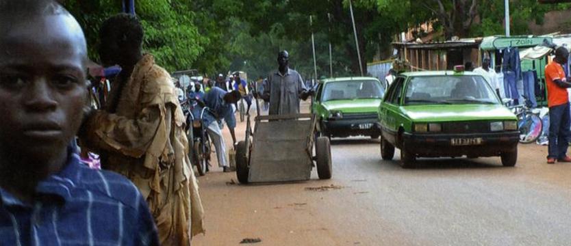 W centrum życia… na obrzeżach świata