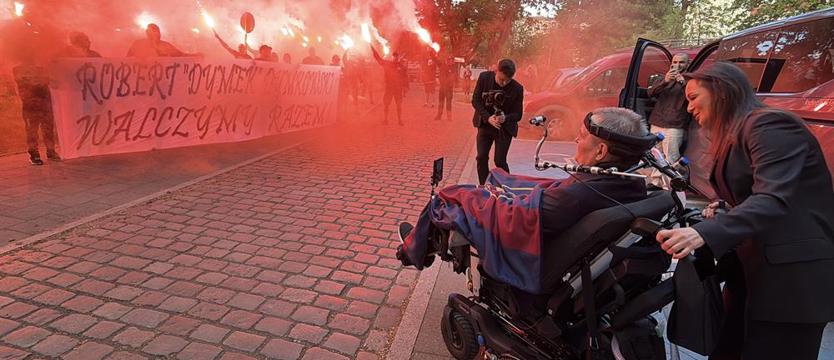 Napastnik życia. Wzruszająca premiera filmu o Robercie Dymkowskim